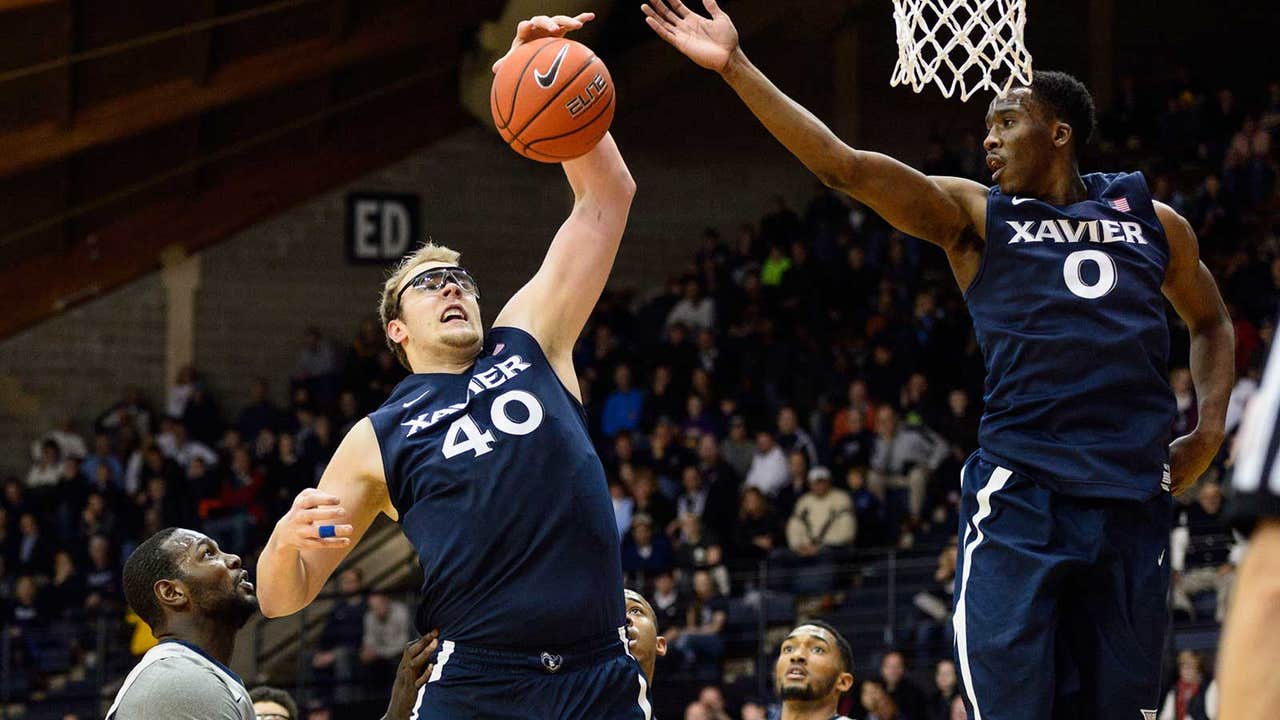 Bell leads No. 6 Villanova past Xavier, 81-58